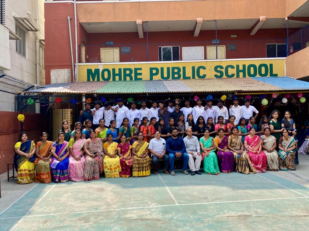 Mohre Public School faculty and students